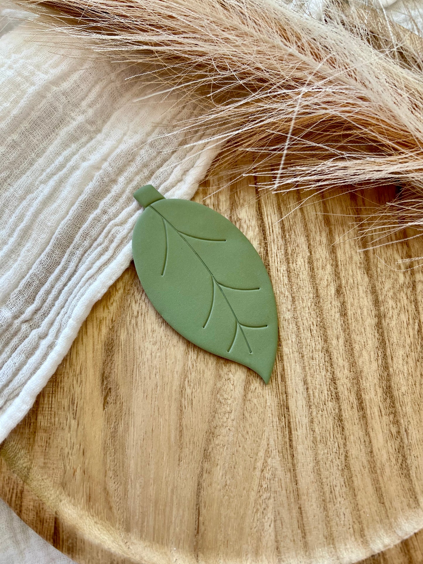 Leaf Ring Plate