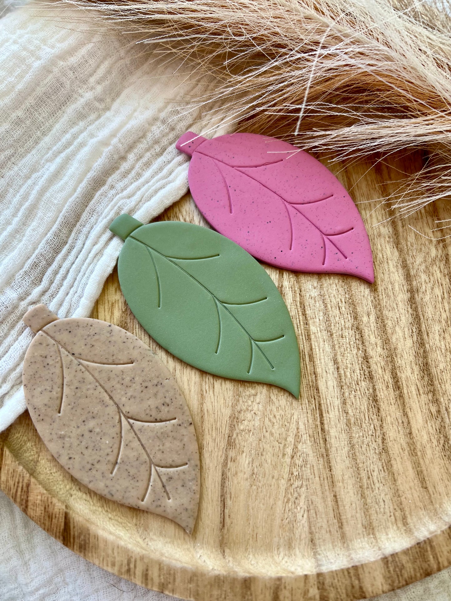 Leaf Ring Plate