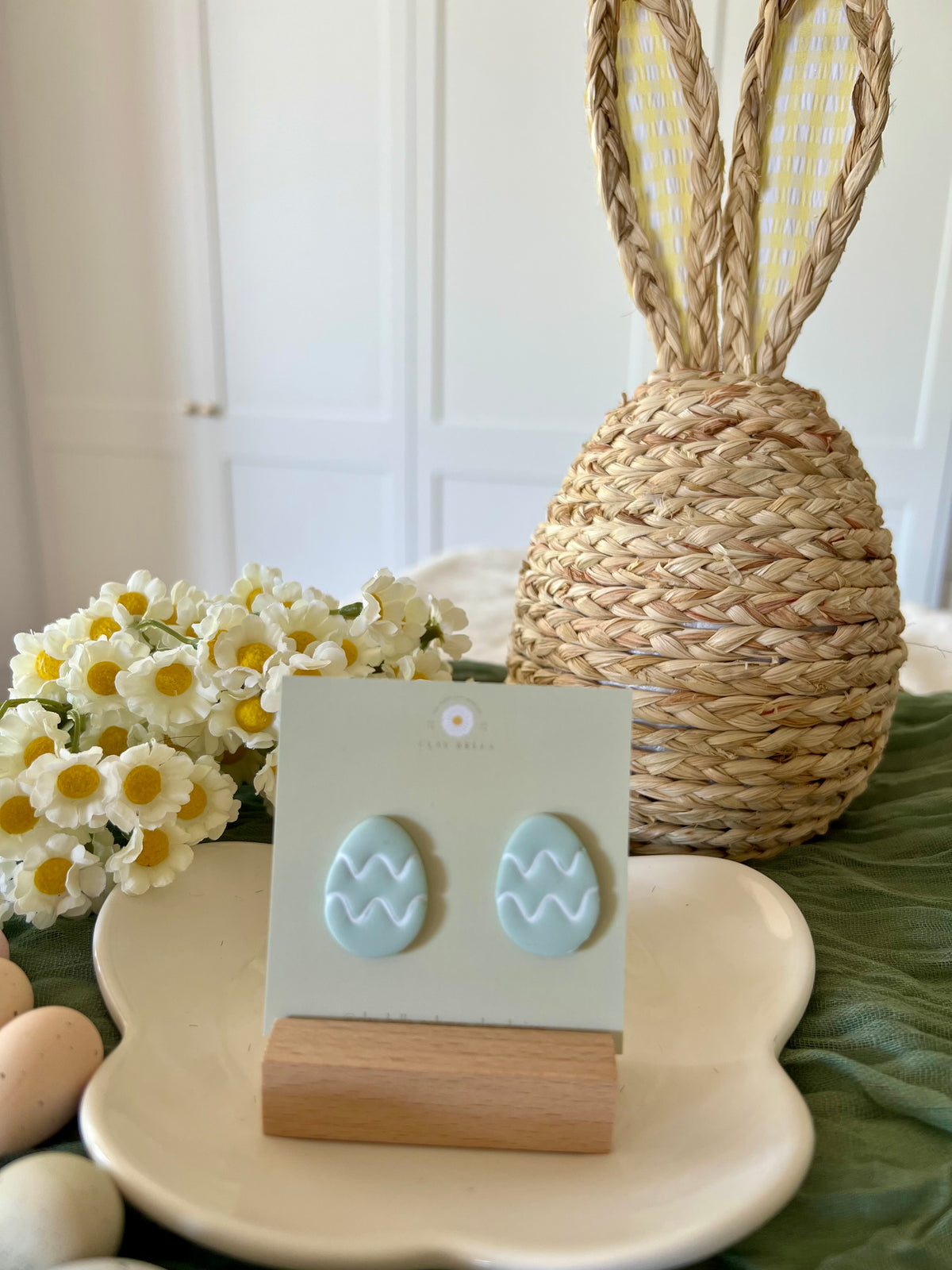 Zig Zag Egg