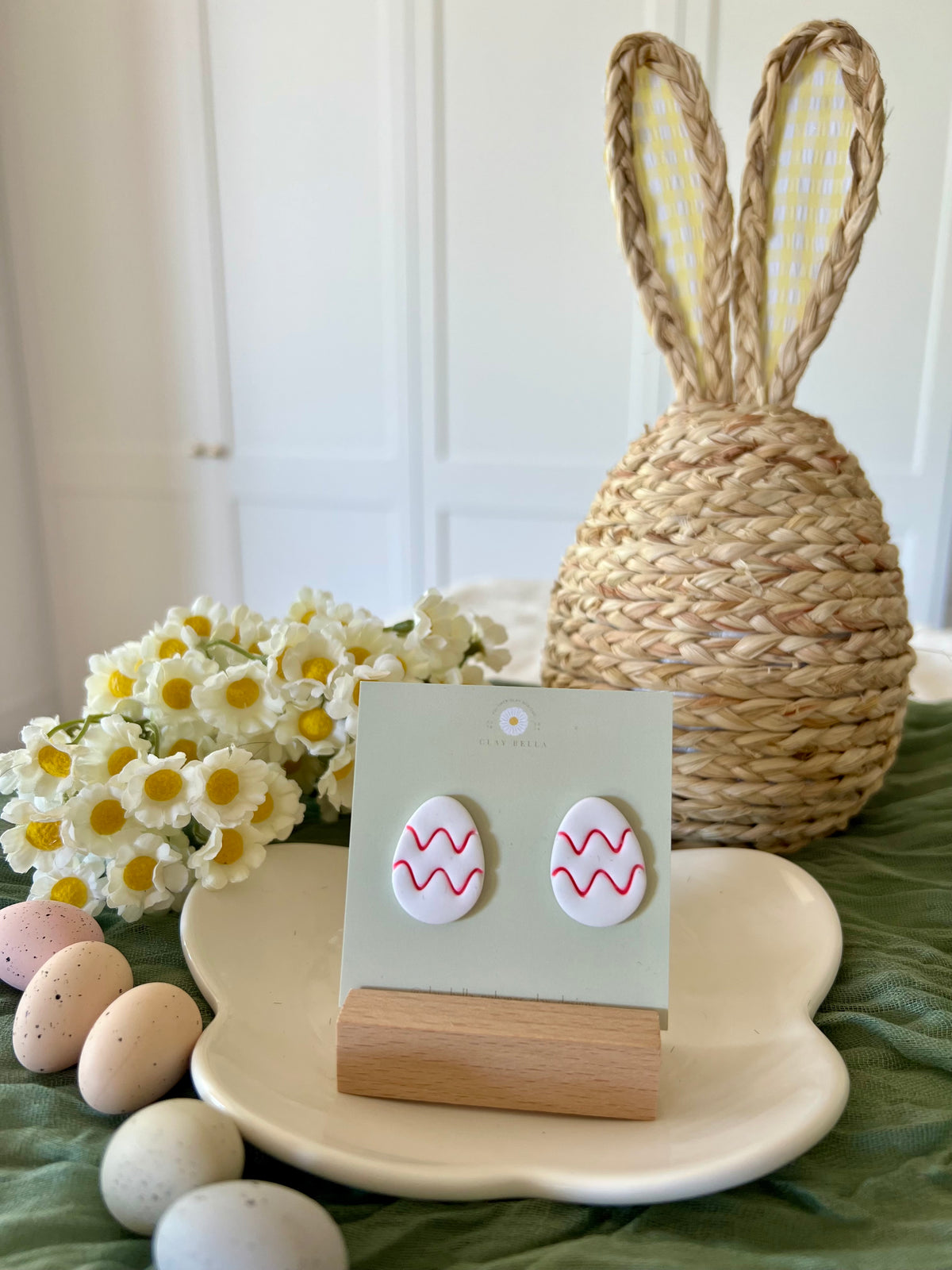 Zig Zag Egg