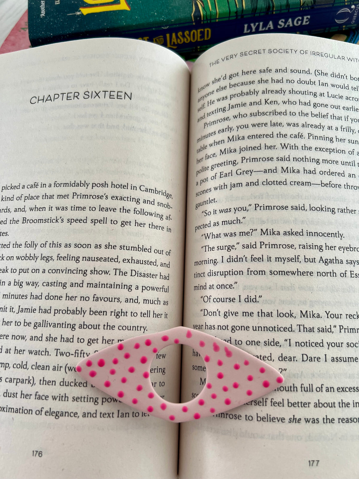 Page Holder
