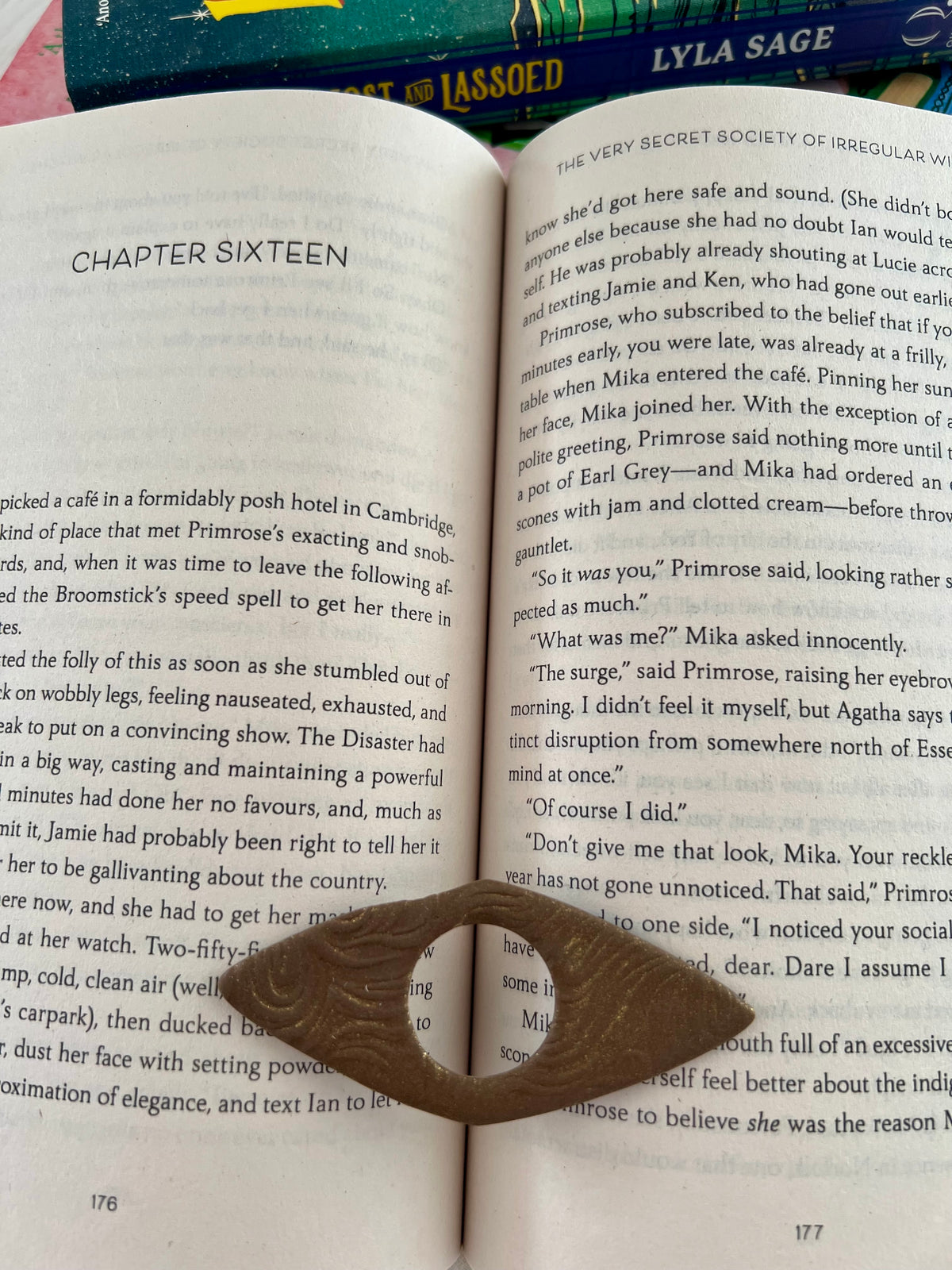 Page Holder